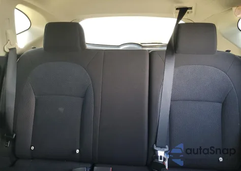 2013 Nissan Rogue S z USA, uszkodzony, nr VIN JN8AS5MV8DW666421